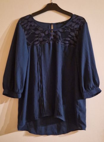 Blouse bleue foncée