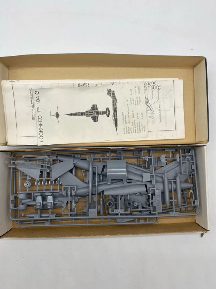 Maquette Heller AMD-ba dornier Alpha Jet - photo numéro 2