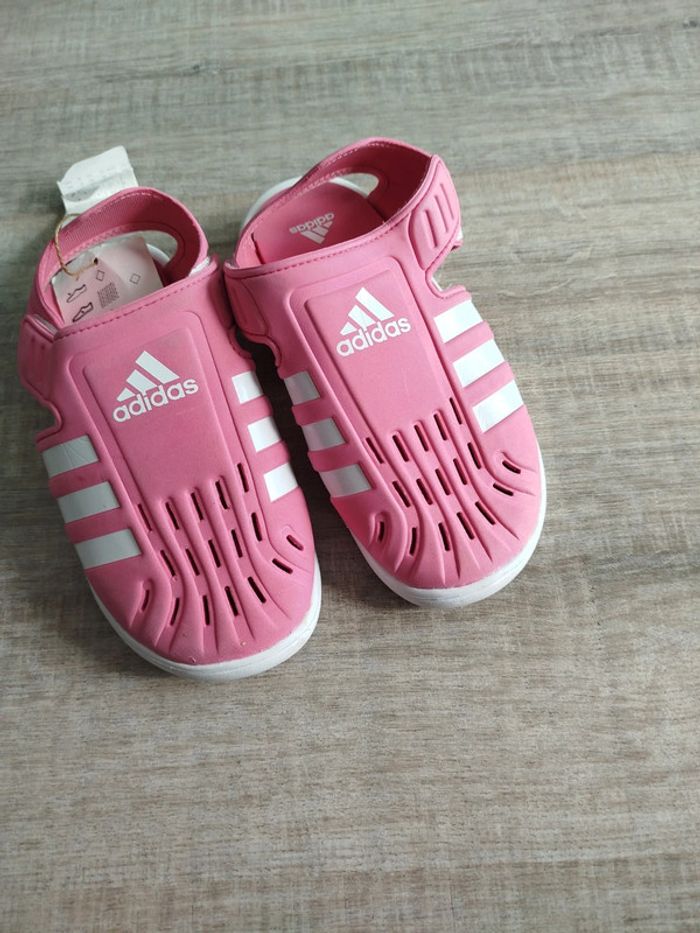 Sandales d'eau adidas pointure 34 - photo numéro 2