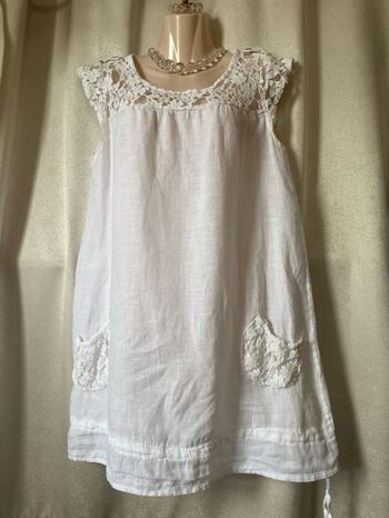 Robe blanche 100% lin et dentelle M fabriquée en Italie