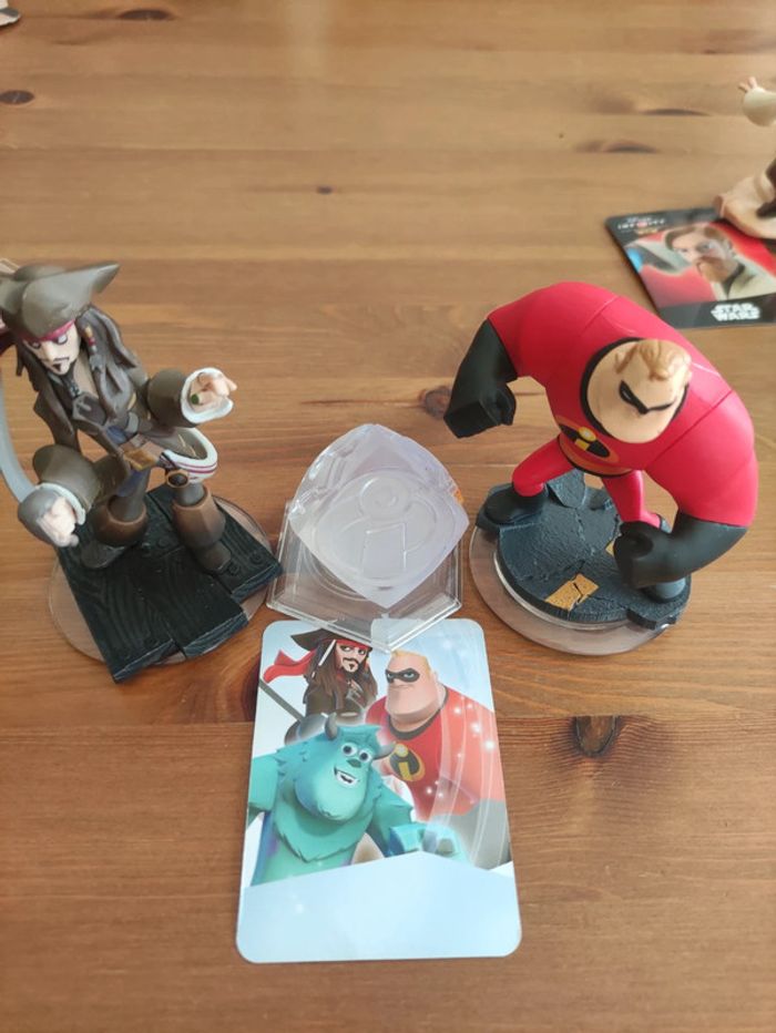 Lot Disney infinity kit de démarrage Mr Indestructible Jack Sparrow et monde