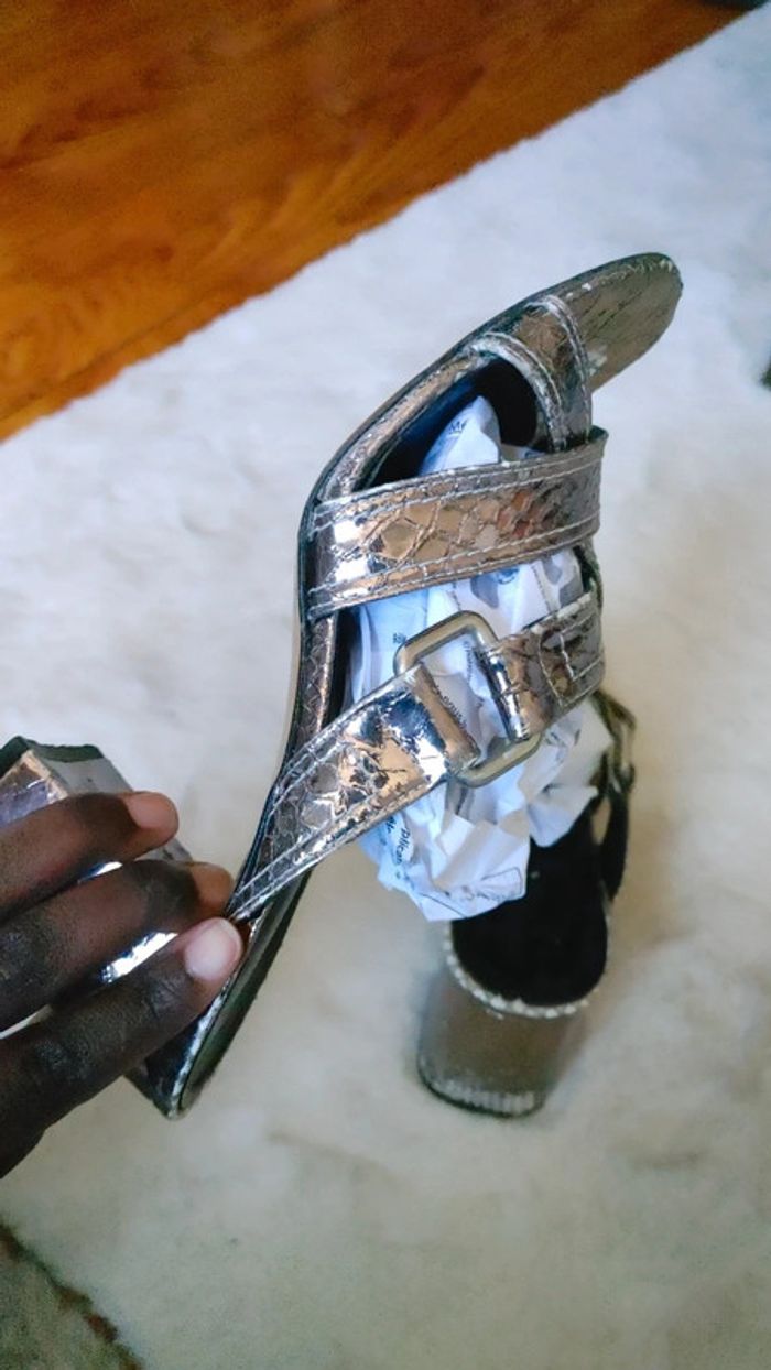 Mule en cuir argenté écailles - photo numéro 9