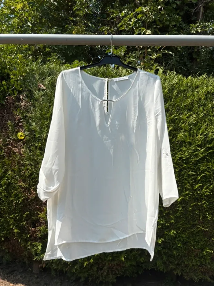 Blouse blanche manches longues retroussables – Marque Gemo