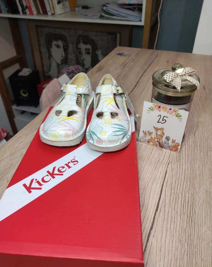 Chaussures sandales cuir kickers neuves 25 Mary Jane - photo numéro 2