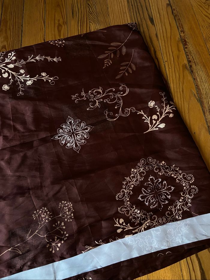Nappe marron/bordeaux fleur - photo numéro 2