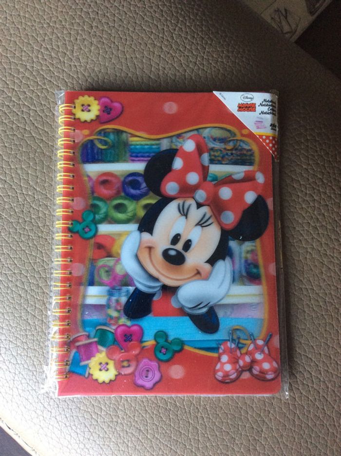 Cahier Minnie Neuf