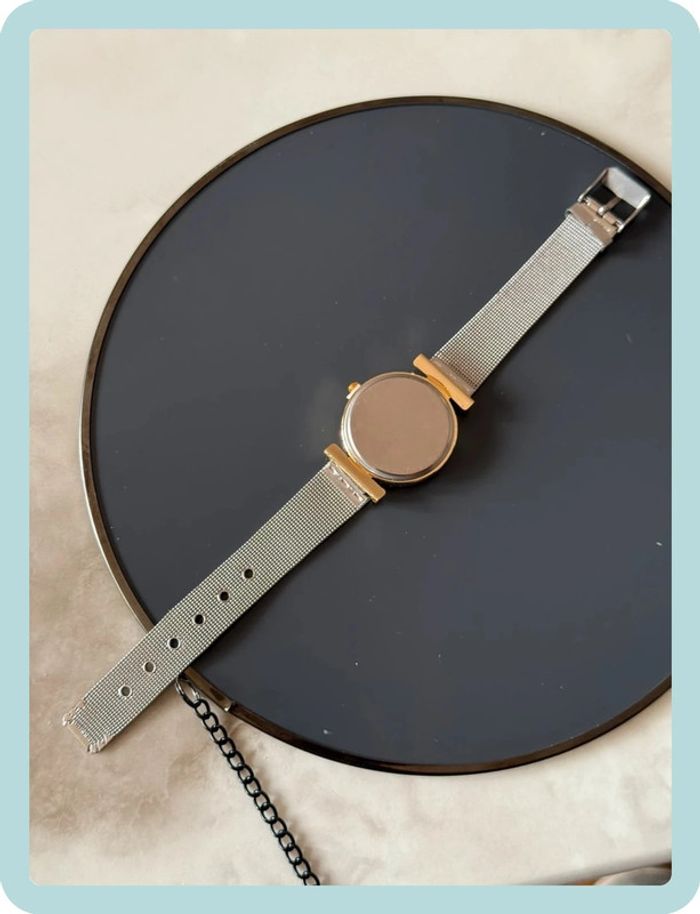 Montre à chaîne argentée à cadran doré - photo numéro 3