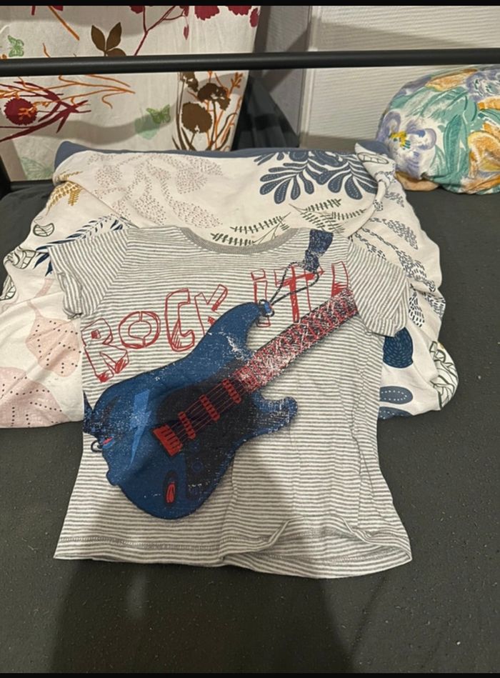 Tee-shirts garçon taille 3 ans🐿️