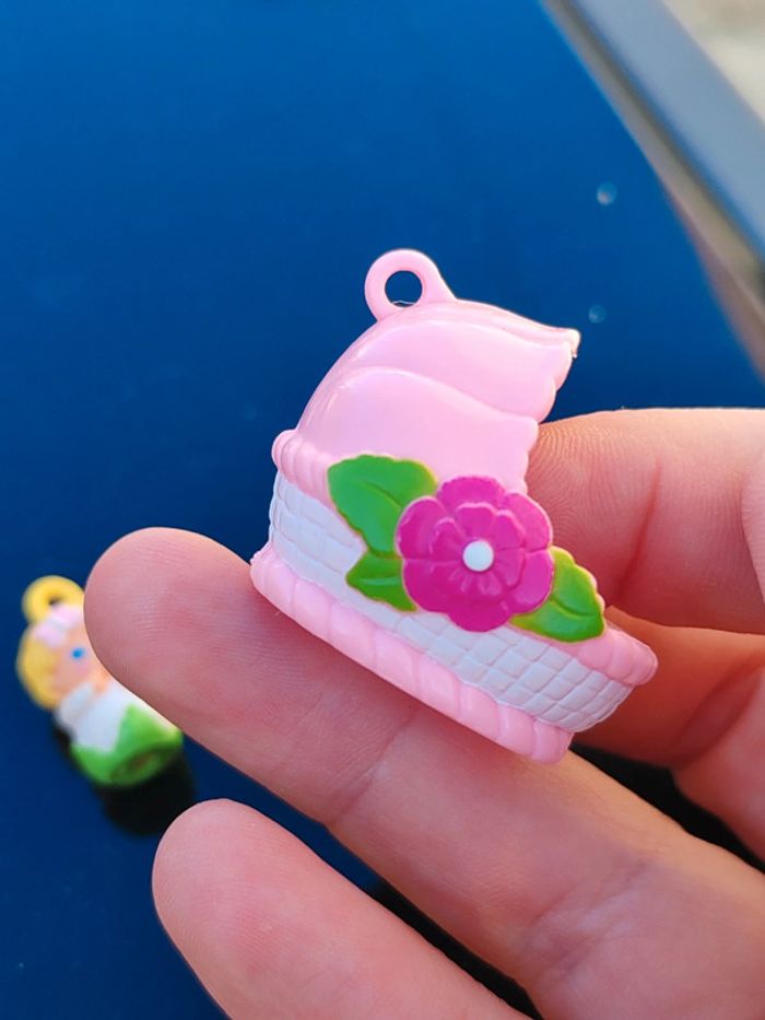 Charmkins bébé dans son couffin - hasbro vintage - photo numéro 5