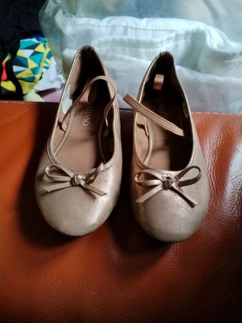 Ballerines dorée fille 33