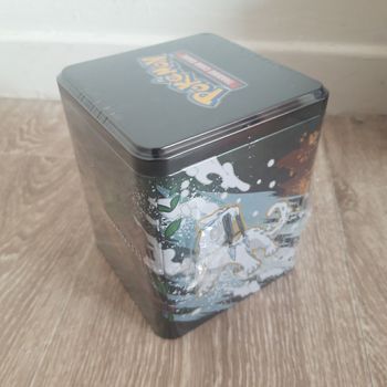 Boîte en métal Pokémon Tin Cube 2025 NEUVE
