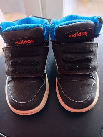 Basket Adidas à scratch