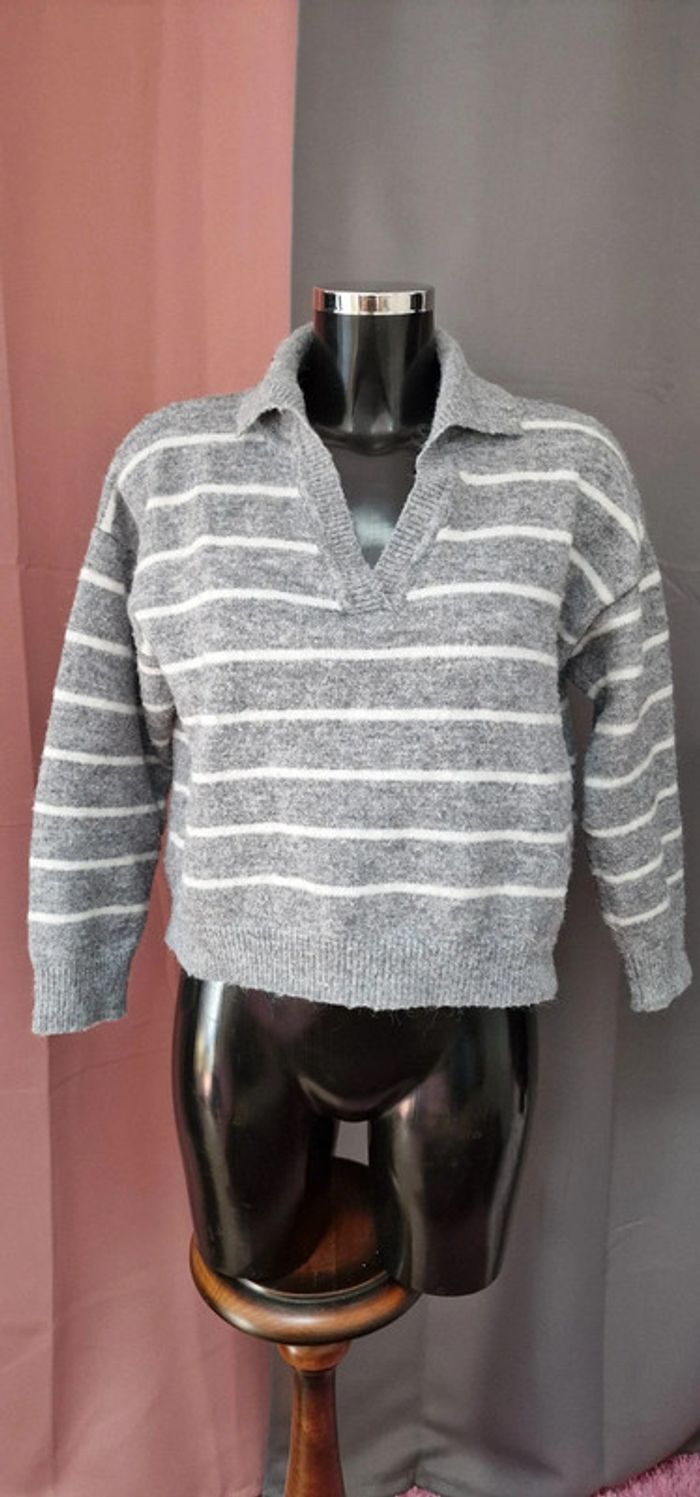 Pull rayé col chemise