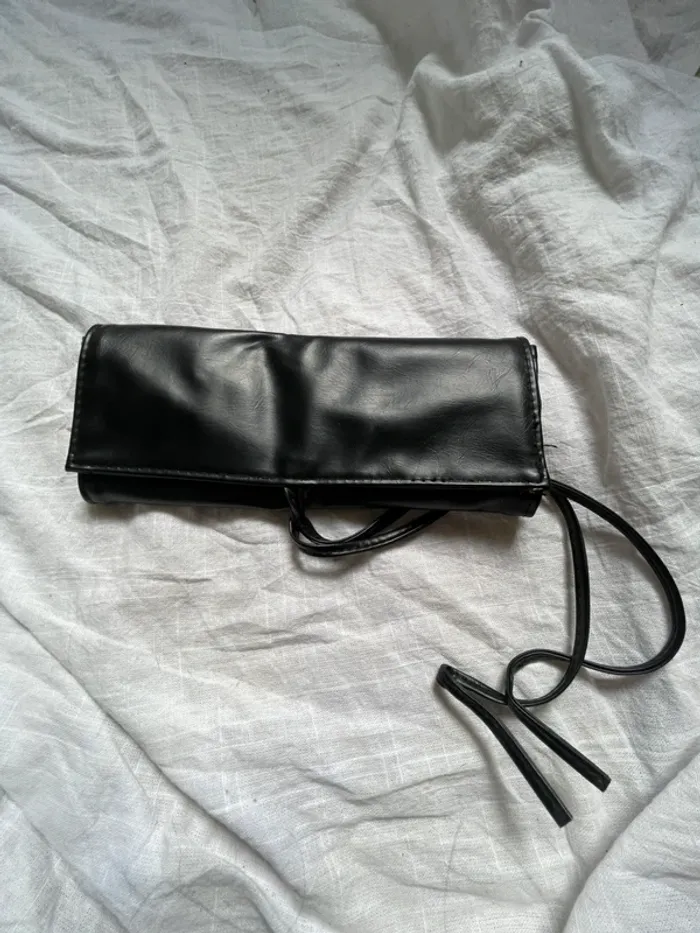 Pochette chic et pratique pour pinceaux de maquillage