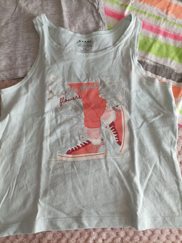 Lot t shirt 4/5 ans - photo numéro 2
