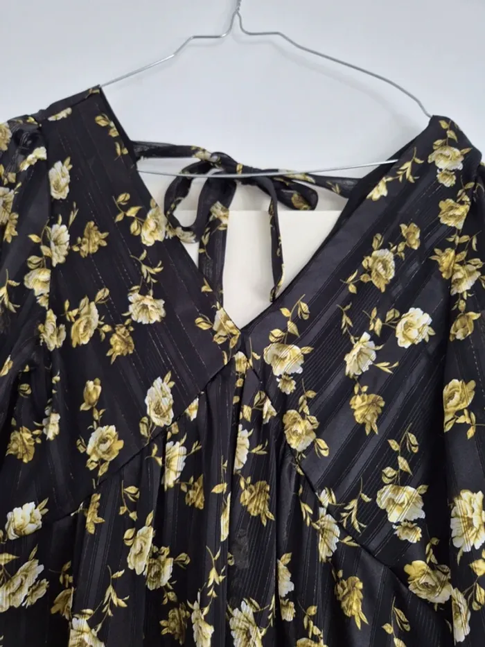 Robe fluide fleurie noire et or Senes M / L - photo numéro 3