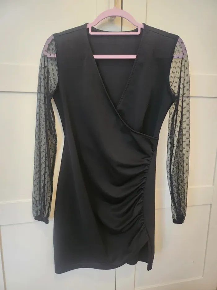 Robe noire - photo numéro 2