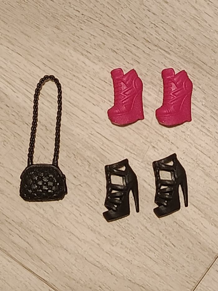 Lot vêtements Barbie - photo numéro 6