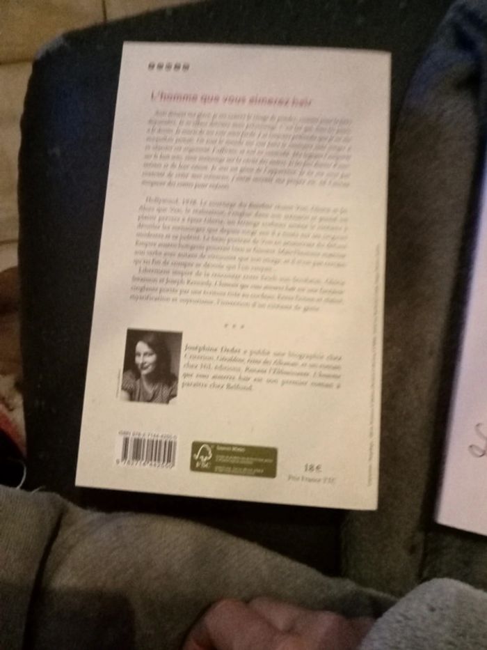 Livre Joséphine dedet - photo numéro 2