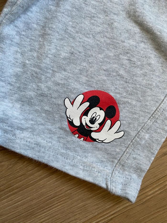 Short gris disney mickey 5 ans - photo numéro 3