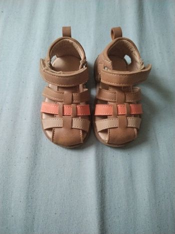 Sandales bébé taille 20