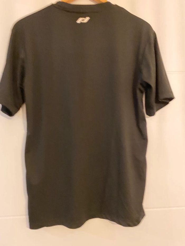 T shirt de sport - photo numéro 2