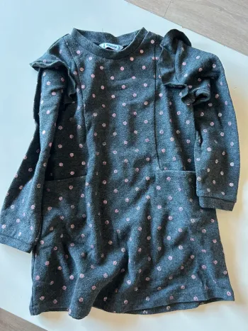 Robe grise à poids rose