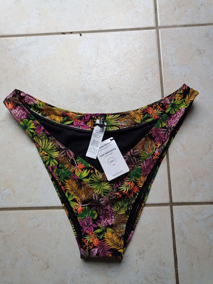 Bikini échancré Aubade neuf taille 4
