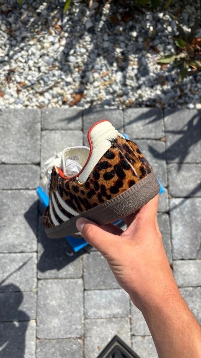 Adidas Samba OG léopard Rouge  Taille 39 - photo numéro 4