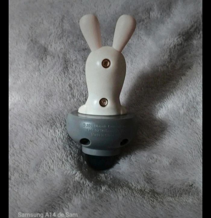 Figurine lapin crétin de macdonald 2010 - photo numéro 2