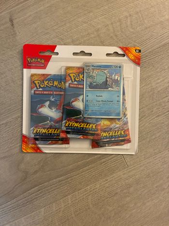 Pokémon Tripack Ev8 Étincelles Déferlantes Maraiste FR Neuf