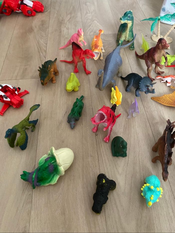 Lot de dinosaures - photo numéro 3