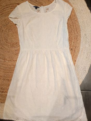 Robe femme été broderie Kiabi 36 comme neuve mise une fois