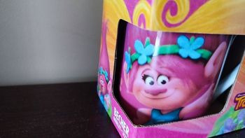tasse trolls