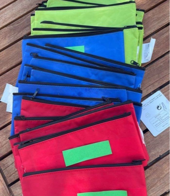 28 trousses plates - photo numéro 3