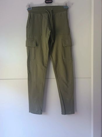 Pantalon style jogging