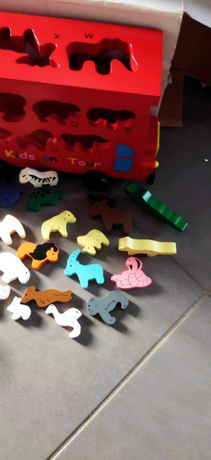 Bus alphabet en bois - photo numéro 2