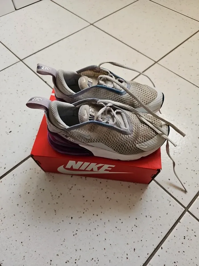 Nike air max 270 pointure 30 - photo numéro 2