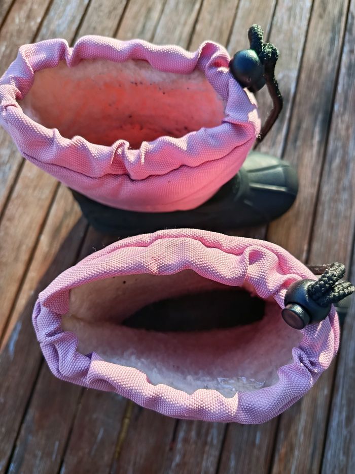 Bottes de neige après ski taille 31-32 - photo numéro 3