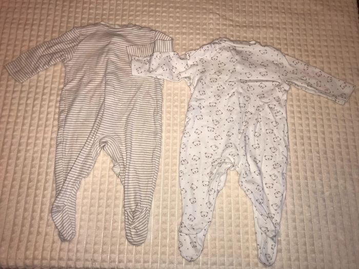 lot de deux grenouillères 3-6 mois - photo numéro 3