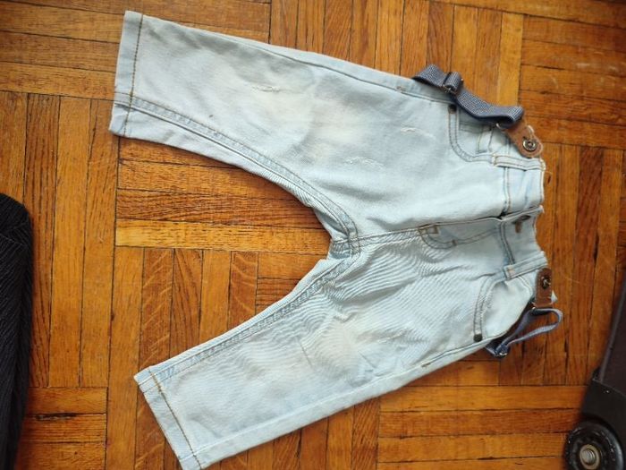 Jean taille 6 mois