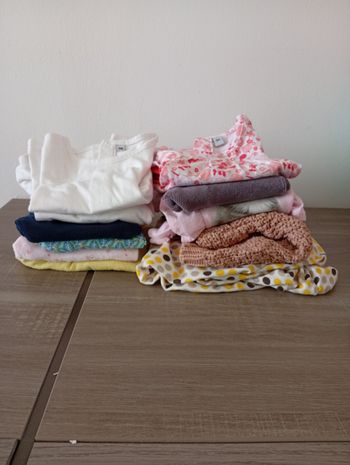 Lot de vêtements fille 6 mois