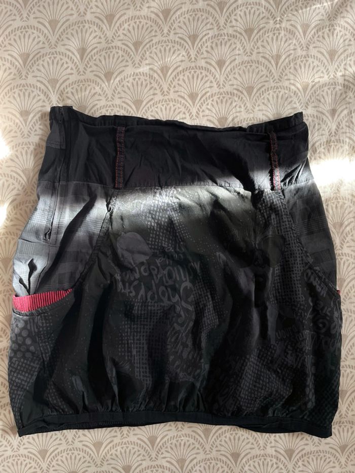 Jupe vintage noire et rouge