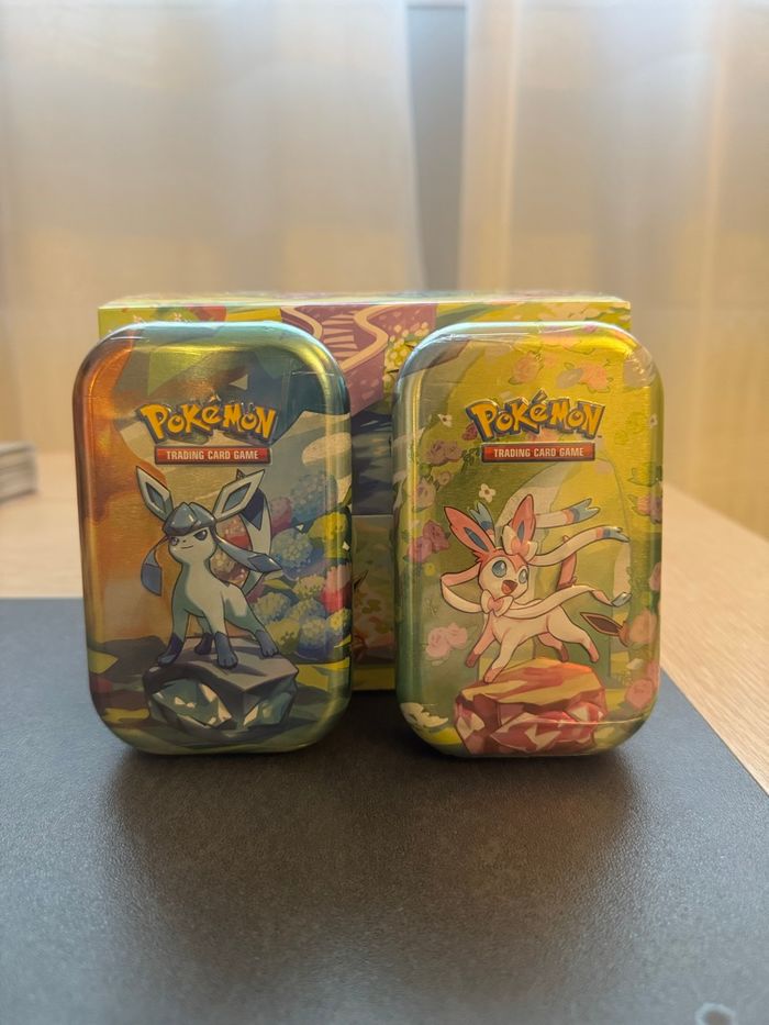 Pokémon Lot 2 Boîtes Métallique Mini Tin Évolutions Prismatiques Écarlate et Violet EV8.5 Neuf Français