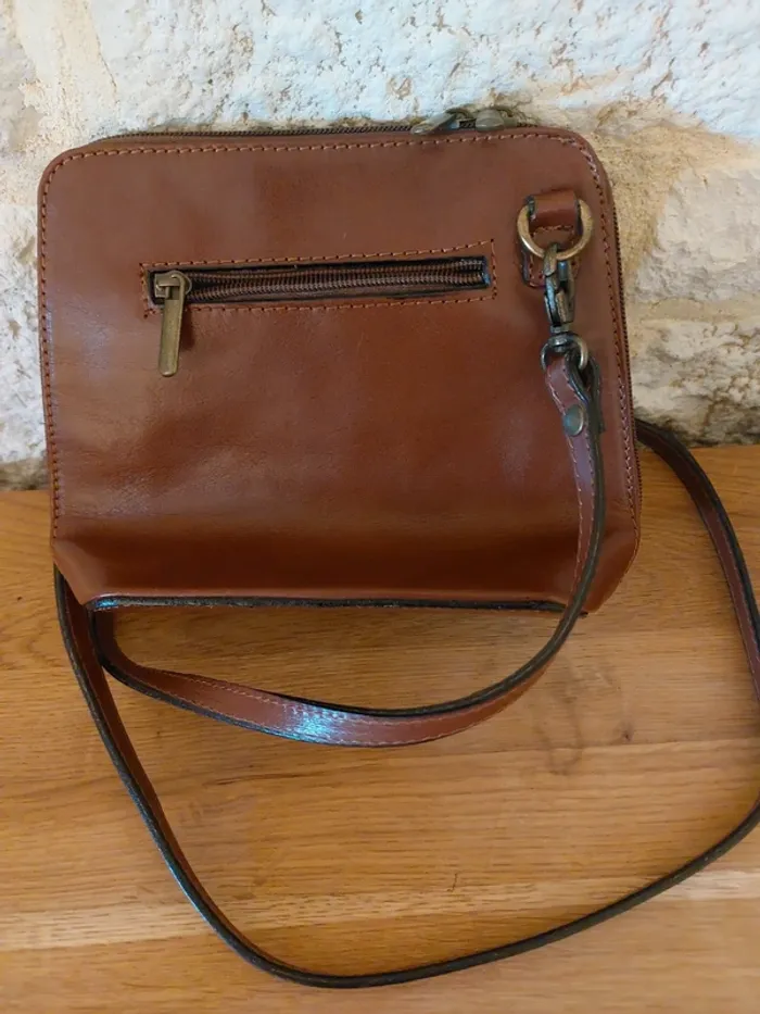 Petit sac bandoullière en cuir - photo numéro 2