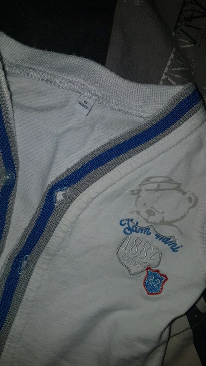 Gilet 6 mois 0€50 -50% dès 2 achetés - photo numéro 3