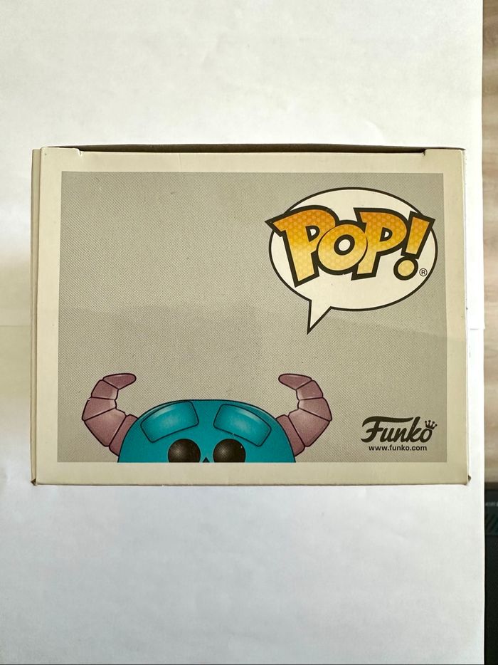 Figurine Funko Pop Sulley numéro 385 Monsters Disney Pixar - photo numéro 5