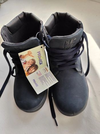 Chaussures primigi neuves pointure 29