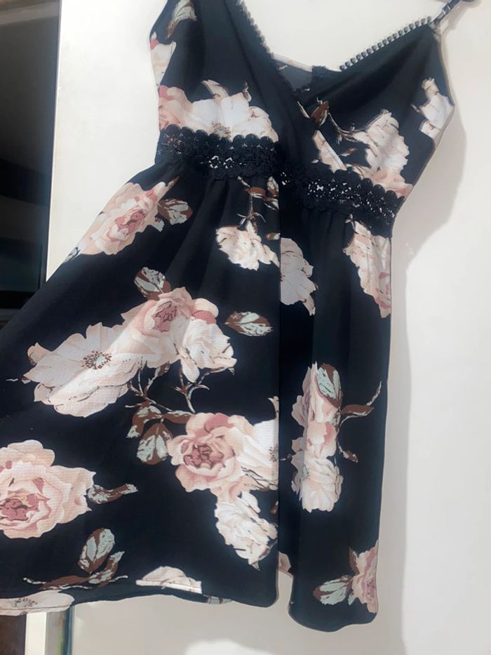 Robe fleurie - photo numéro 3