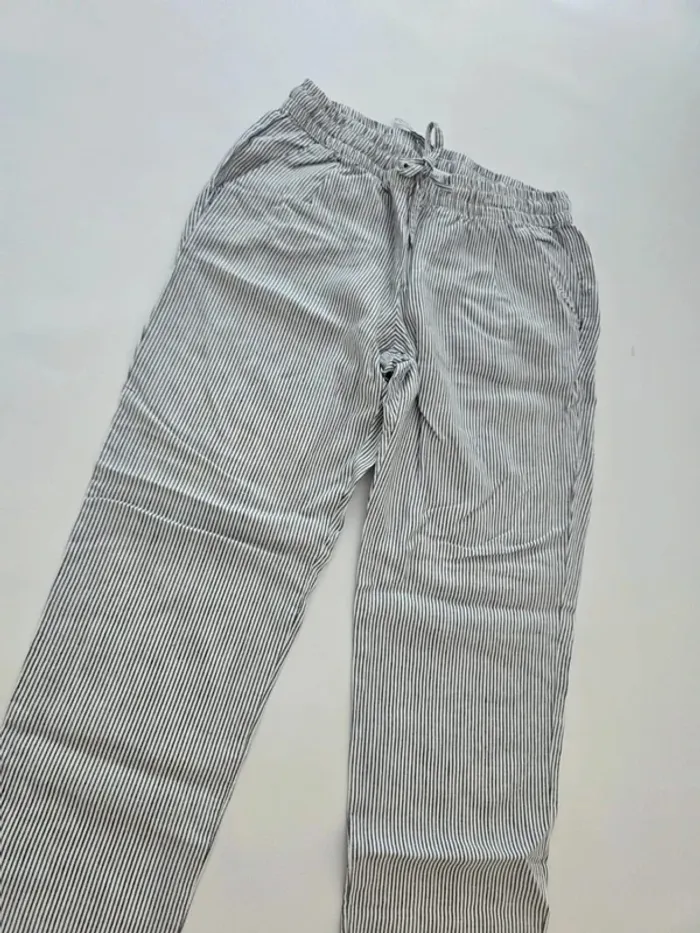 Pantalon léger avec rayures - photo numéro 3